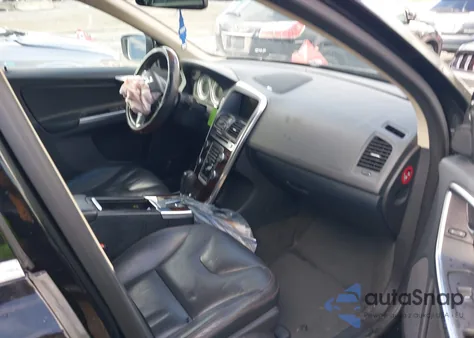 2012 Volvo Xc60 3.2/3.2 Platinum/3.2 Premier/3.2 Premier Plus z USA, uszkodzony, nr VIN YV4940DZXC2323160